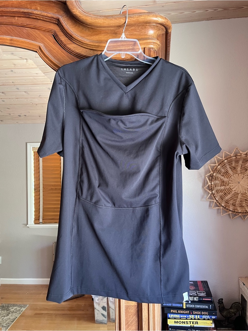Dad Soothing Carrying lalabu Black Shirt